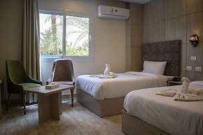 Nine Pyramids View Hotel