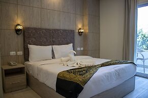 Nine Pyramids View Hotel