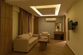 Nine Pyramids View Hotel