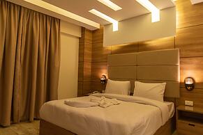 Nine Pyramids View Hotel