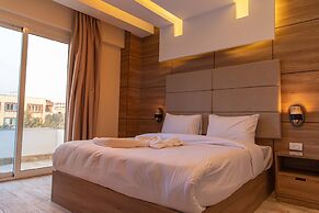 Nine Pyramids View Hotel