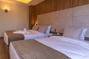Nine Pyramids View Hotel