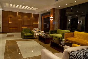 Nine Pyramids View Hotel