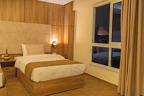 Nine Pyramids View Hotel