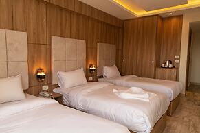Nine Pyramids View Hotel