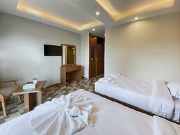 Nine Pyramids View Hotel