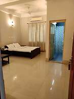 Lake Side Resort Neermahal