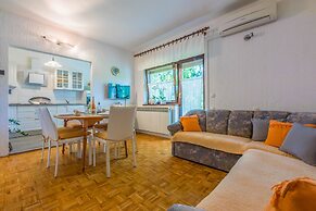 Apartments Ledy