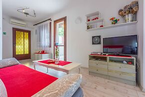 Apartments Ledy
