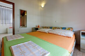 Apartments Ledy