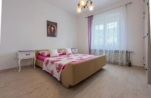 Apartments Ledy