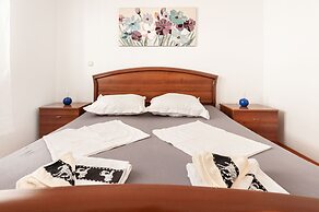 Apartments Tomic