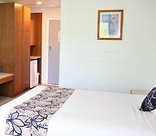 Island View Motel