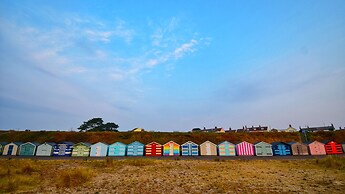 4 Sea View Walk, Pakefield
