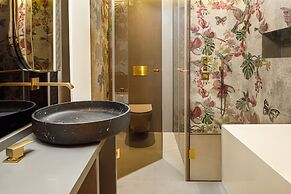 Qosmo Brasov Hotel