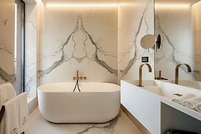 Qosmo Brasov Hotel