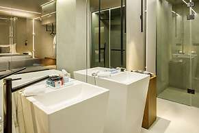 Qosmo Brasov Hotel
