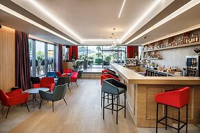 Qosmo Brasov Hotel