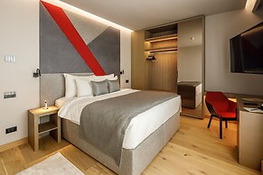 Qosmo Brasov Hotel