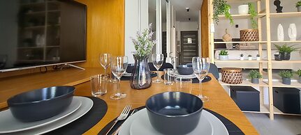 Phaedrus Living: Seaside Luxury Flat Athina 123