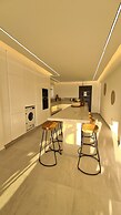 Phaedrus Living: Venus Seaview Lighthouse Villa