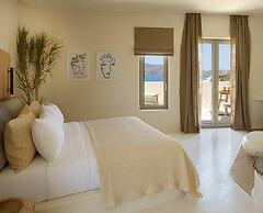 White Pebble Suites