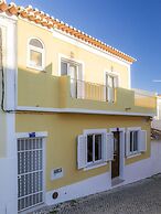 B34 - Central Townhouse in Lagos