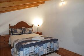 F - Casa Palheiro in Quinta das Alagoas