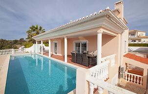D08 - Bay View Villa in Vale da Lama