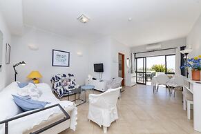 A08 - Magnolia Sea View Apartment