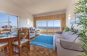 B43 - Spotless Seaview Apartment