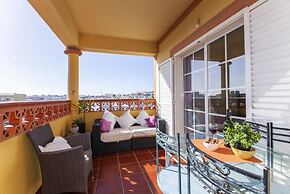 B47 - Walkway Beach View Apartment