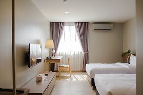 The Rise Suites Hotel Chiang Mai