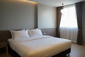 The Rise Suites Hotel Chiang Mai