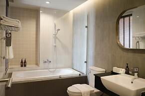 The Rise Suites Hotel Chiang Mai