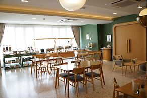 The Rise Suites Hotel Chiang Mai