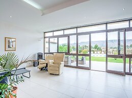 Villa in Solarino With Private Pool