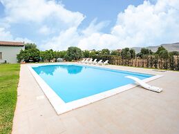 Villa in Solarino With Private Pool