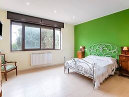 Villa in Solarino With Private Pool