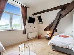 Renovated Appartment in Castle