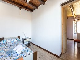 Cozy Hideaway Above Lake Como