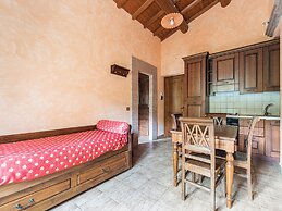 Holiday Home in Ficulle With Pool Access