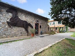 Holiday Home in Ficulle With Pool Access