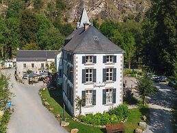 Tower Apartment in a 16th-century Castle