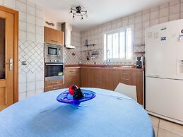 Villa in Tolleric With Private Pool