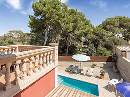 Villa in Tolleric With Private Pool