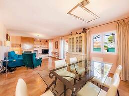 Villa in Tolleric With Private Pool