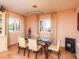 Villa in Tolleric With Private Pool
