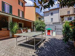 Villa With Garden Near Versilia Beach