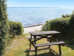 6 Person Holiday Home in Thyholm